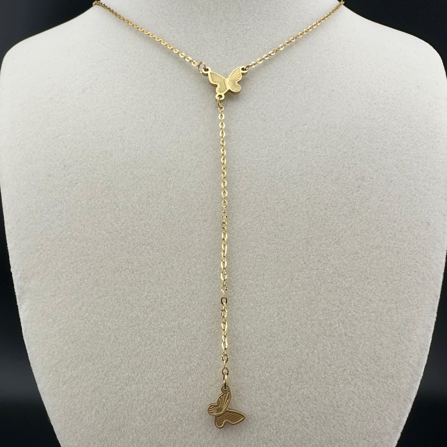 Collar Mariposas Doradas – Mujer | Acero Inoxidable | Chapado Oro 18K | Ajustable