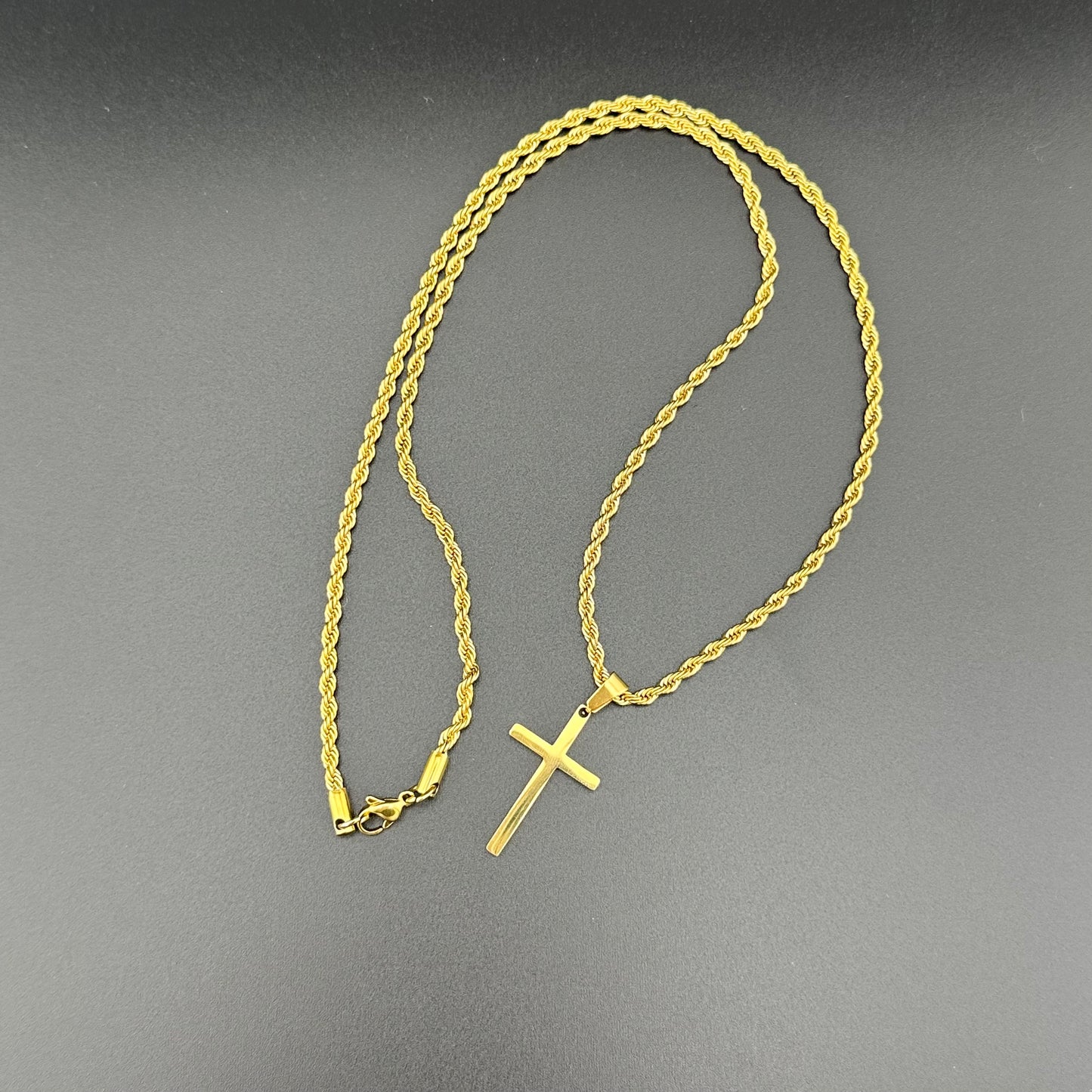 Collar Clásico con Dije de Cruz Unisex | Acero Inoxidable | Chapado Oro 18K