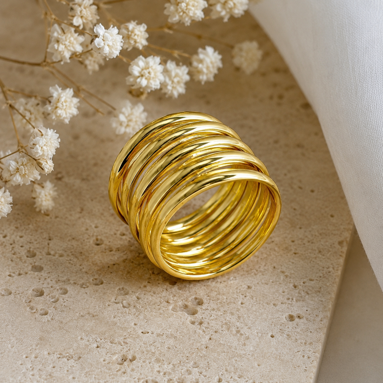 Anillo Espiral Dorado | Acero Inoxidable Chapado PVD en Oro 14K
