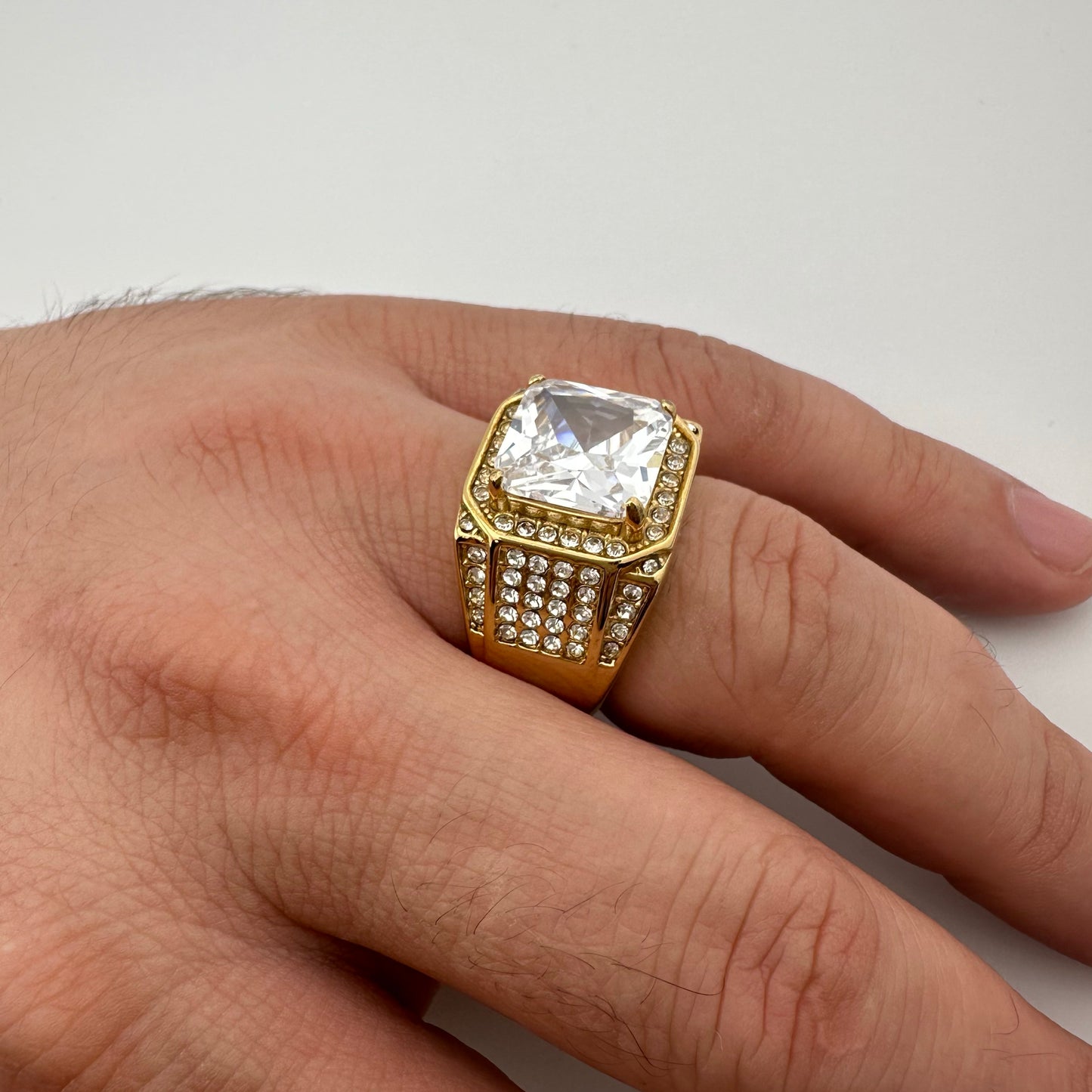 Anillo Hip-Hop Cuadrado para Hombre con Zirconias | Acero Inoxidable | Chapado Oro 18K