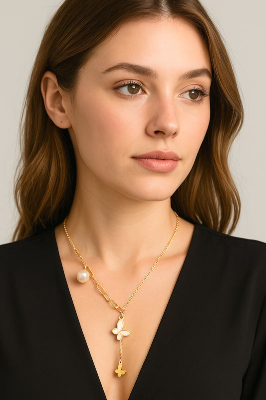 Collar de Mariposas con Perla – Mujer | Acero Inoxidable | Chapado Oro 18K | Ajustable