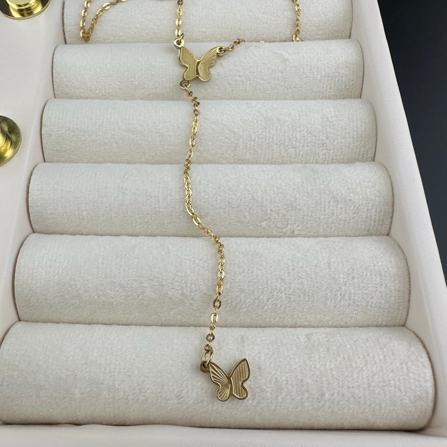 Collar Mariposas Doradas – Mujer | Acero Inoxidable | Chapado Oro 18K | Ajustable