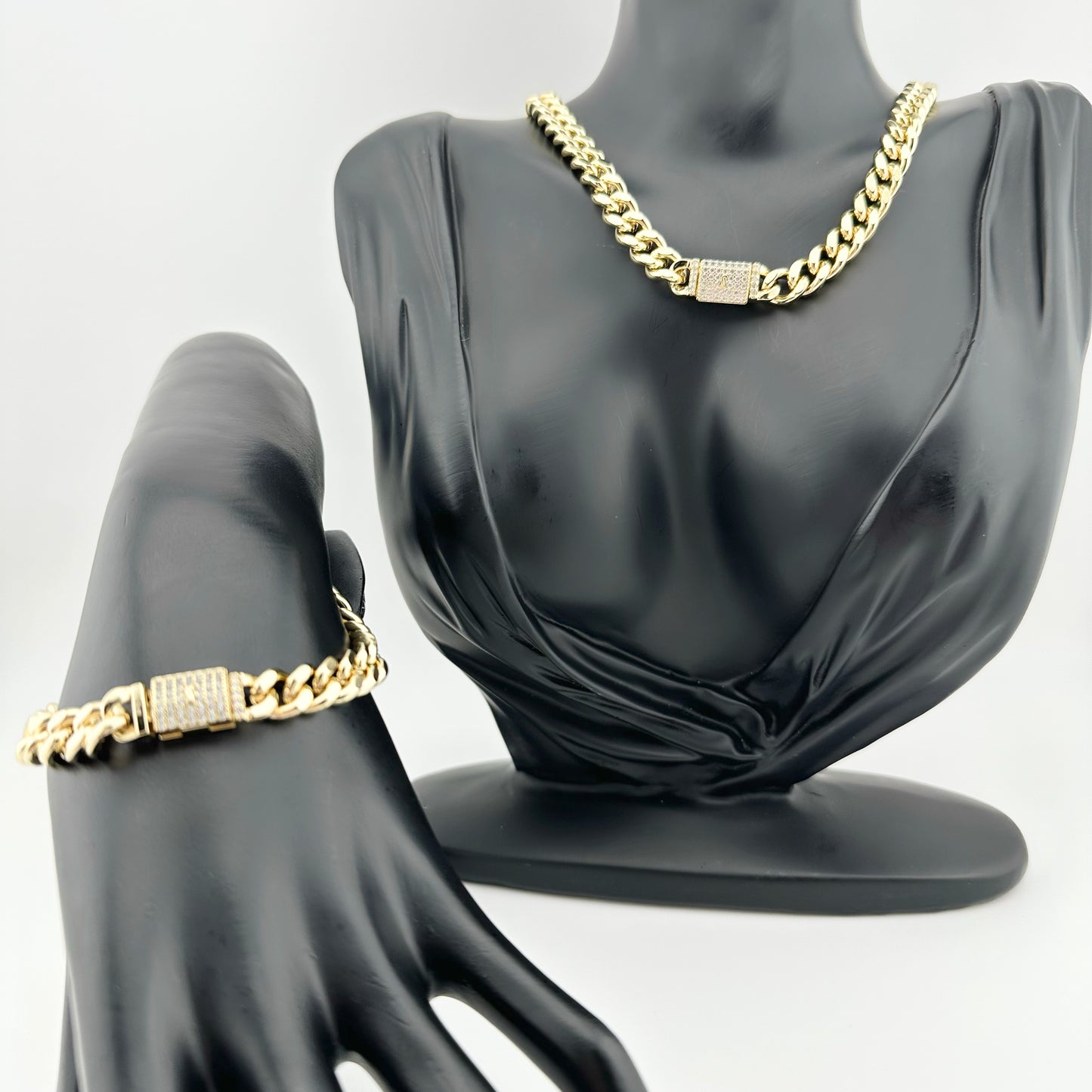 Conjunto Mónaco – Chapado Oro 14K con Zirconias