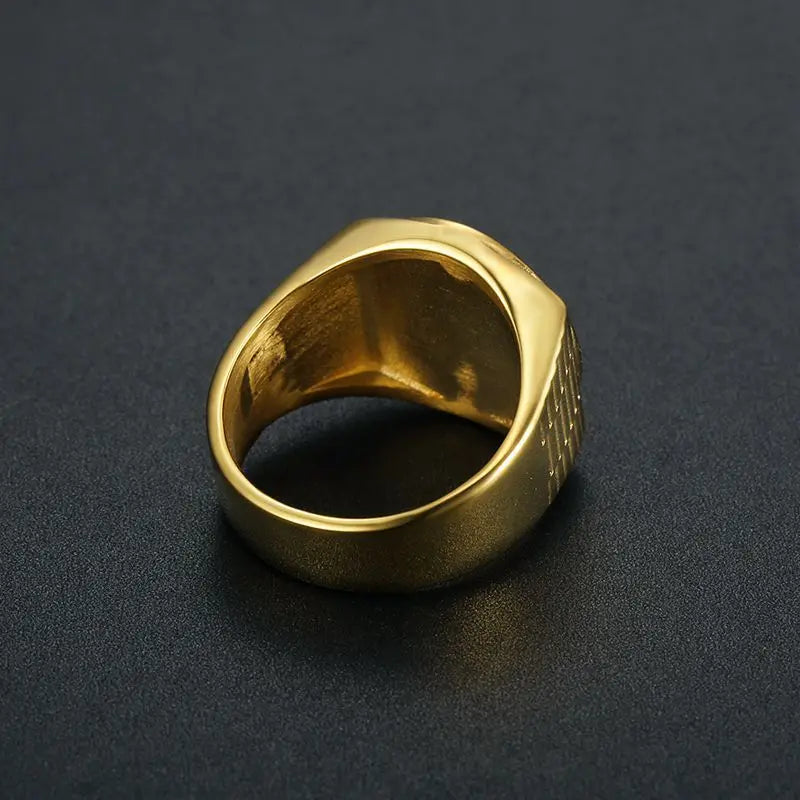 Anillo Hip Hop Corona con Zirconias | Acero Inoxidable Chapado PVD en Oro 18K