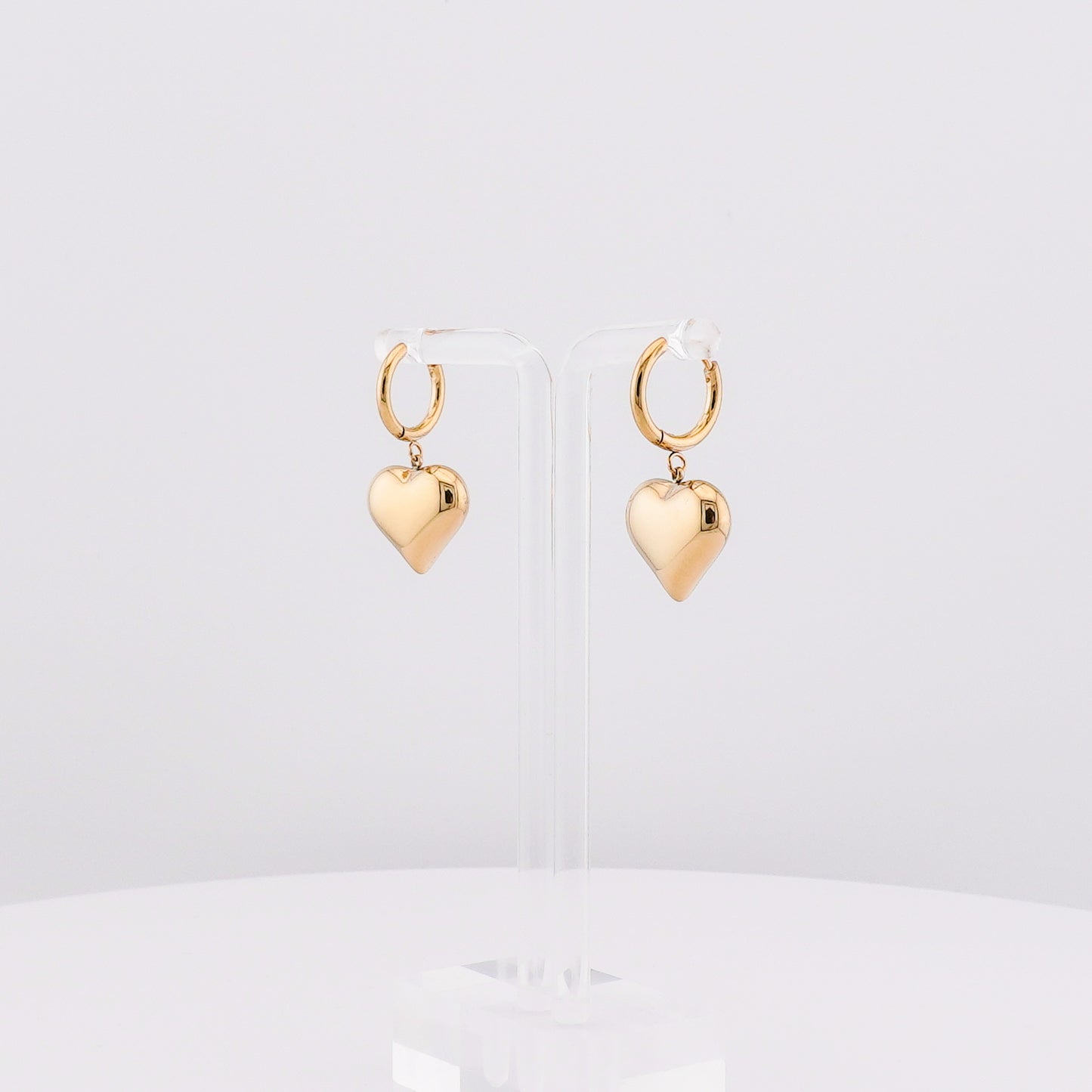 Pendientes Huggies Colgantes Corazón | Acero Inoxidable Chapado PVD en Oro 14K