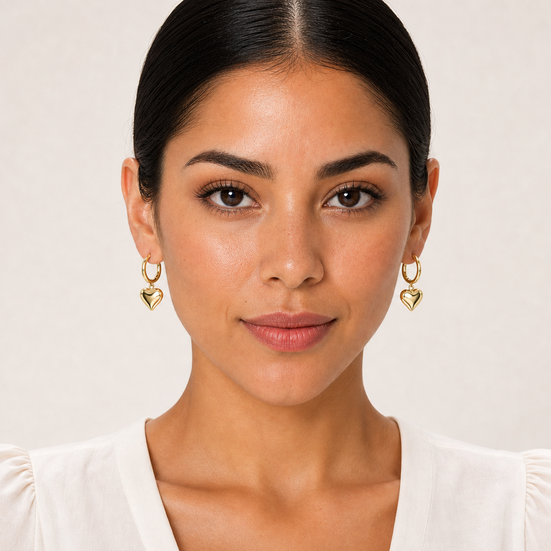 Pendientes Huggies Colgantes Corazón | Acero Inoxidable Chapado PVD en Oro 14K