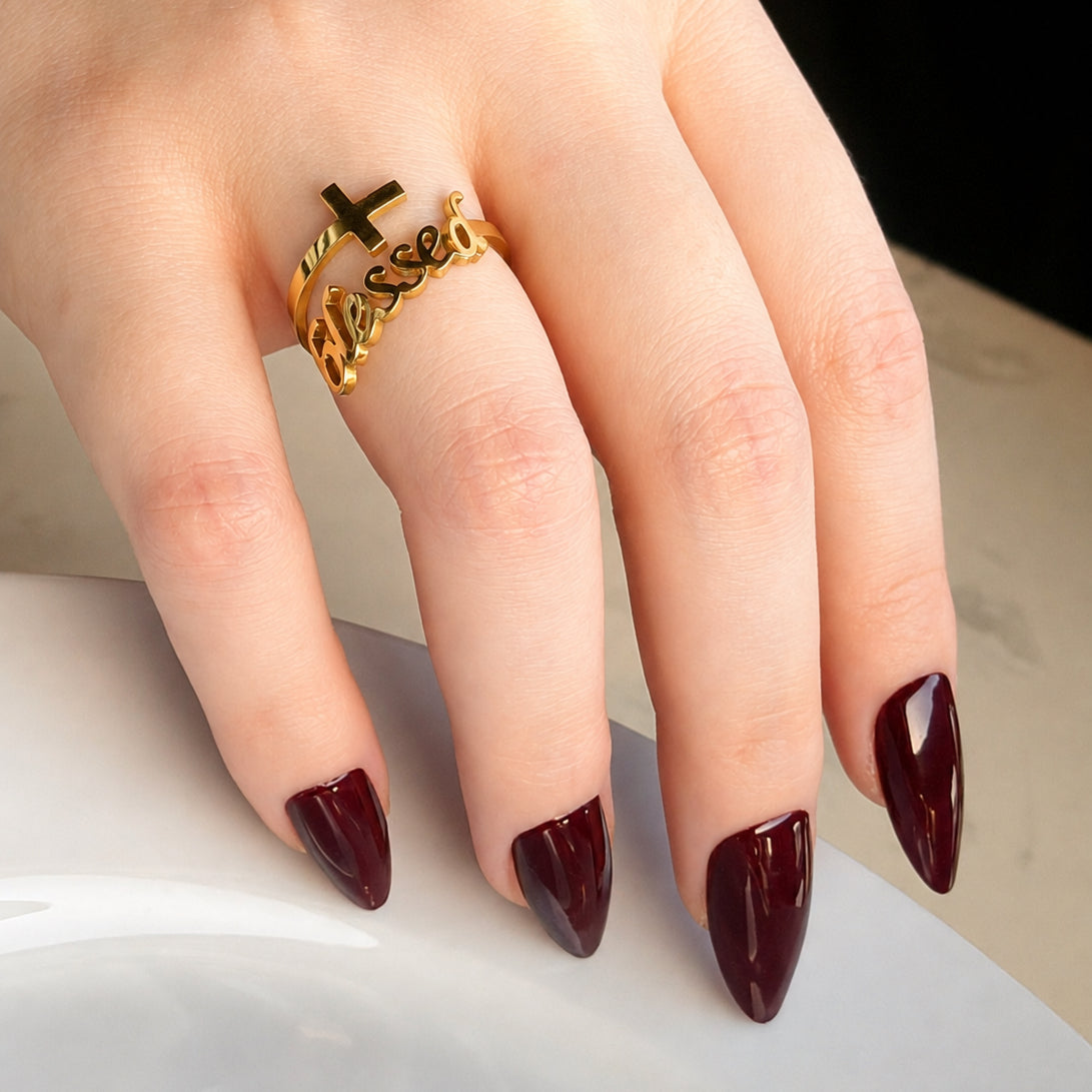 Anillo Blessed con Grabado | Acero Inoxidable Chapado en oro 18K | Ajustable