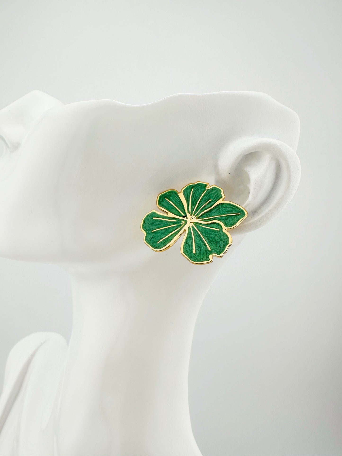 Pendientes Flor Verde – Mujer | Acero Inoxidable | Chapado Oro 14K