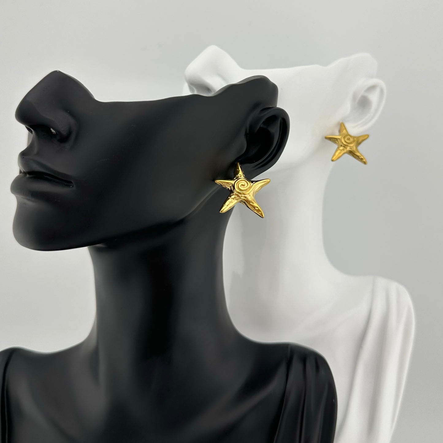 Pendientes Estrella de Mar Dorada – Mujer | Acero Inoxidable | Chapado Oro 18K