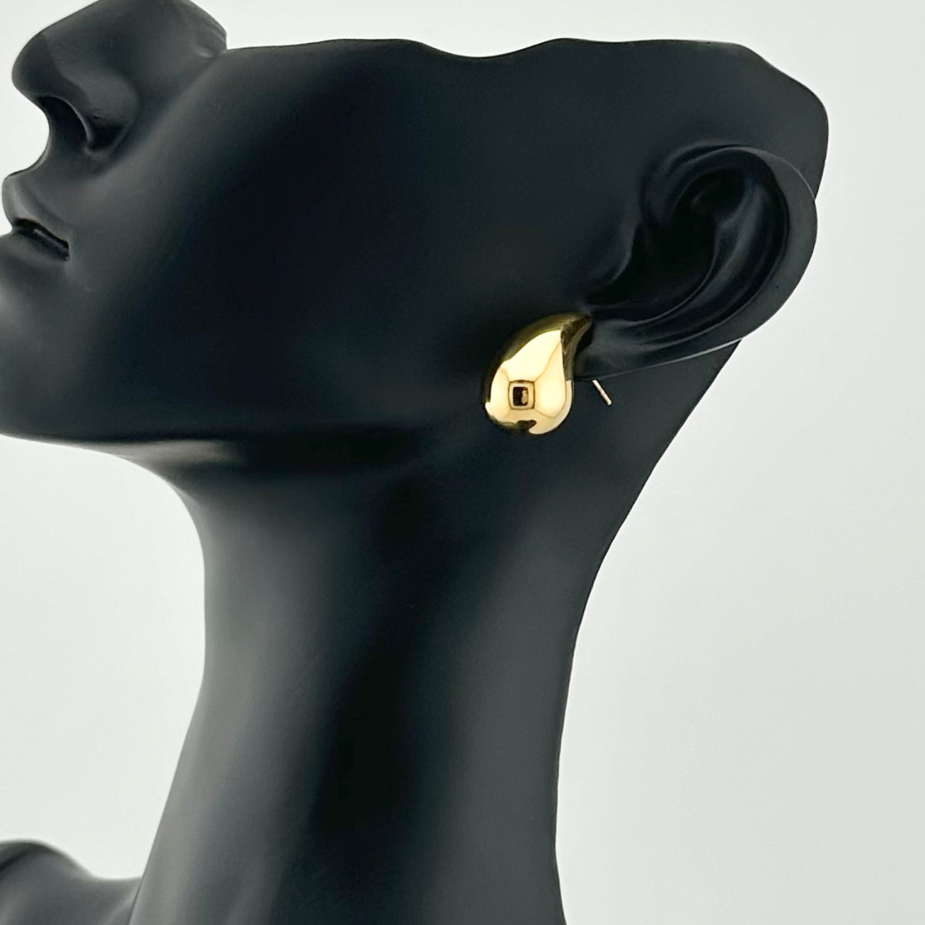 Pendientes Gota de Agua Dorada – Mujer | Acero Inoxidable | Chapado Oro 14K