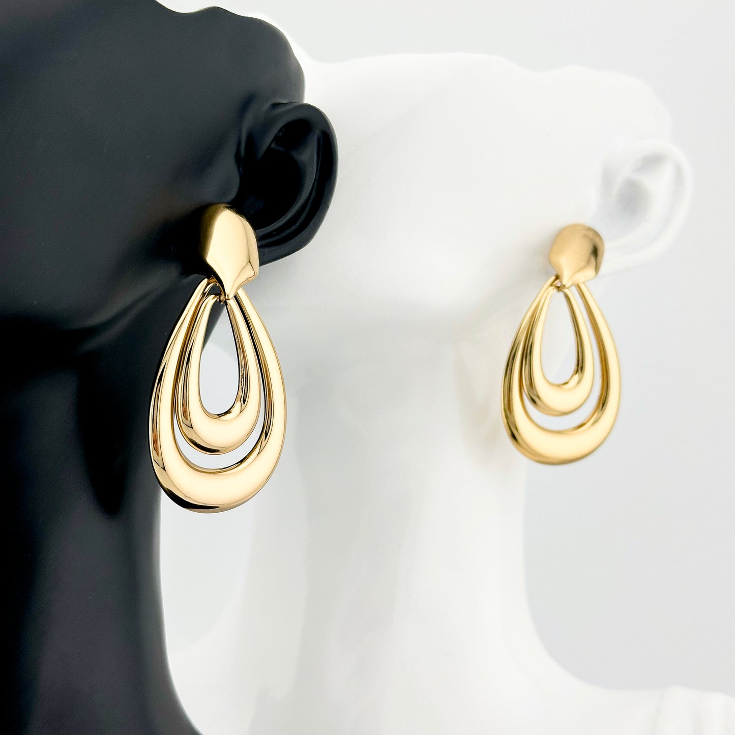 Pendientes Doble Gota Dorada – Mujer | Acero Inoxidable | Chapado Oro 18K