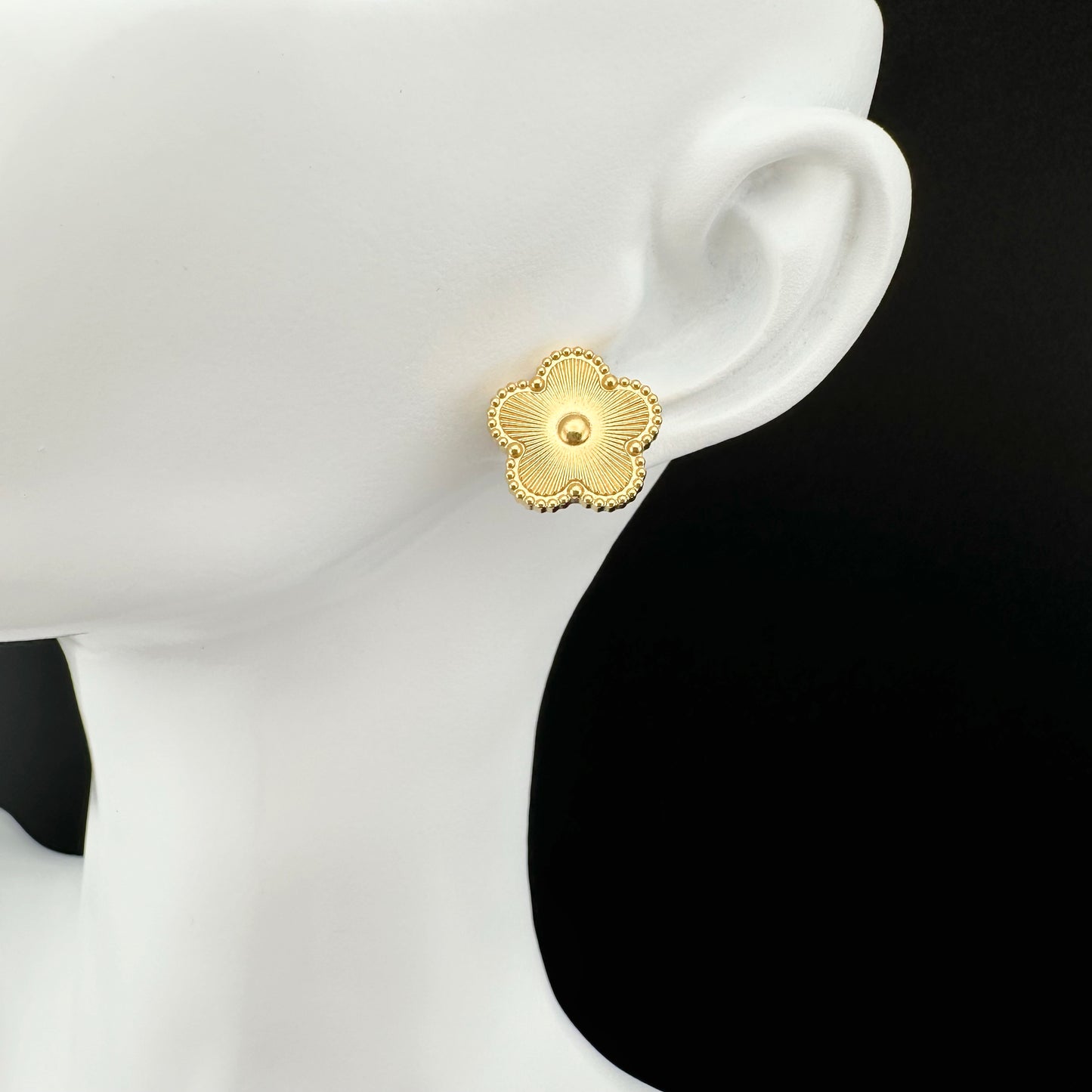 Pendientes De Flor Dorada Para Mujer | Acero Inoxidable Chapado En Oro 18K