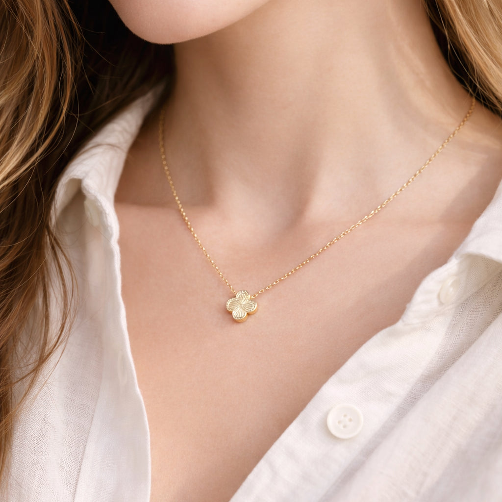 Collar Trébol de la Suerte Dorado – Mujer | Acero Inoxidable Chapado PVD Oro 18K | Ajustable